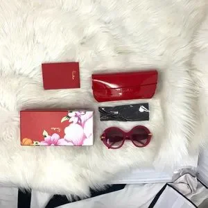 Pomellato | Accessories | Pomellato Pink Sunglasses Not Viva  display picture 3